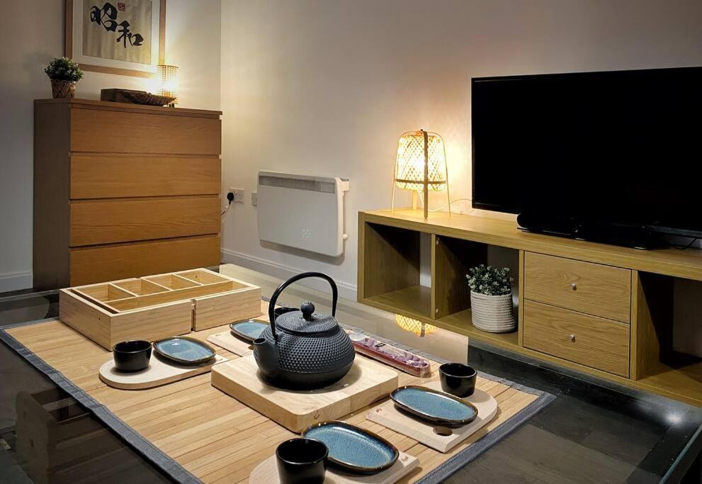 Japanese Style Muji Two-Bedroom Apt Суонси Экстерьер фото